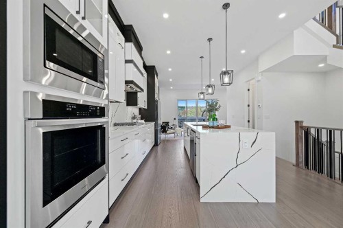 5011 21 Avenue Nw, Calgary, AB - Indoor Photo Showing Kitchen With Upgraded Kitchen