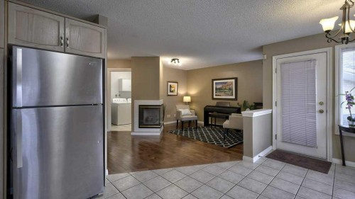 138 Sierra Morena Green Sw, Calgary, AB - Indoor Photo Showing Other Room