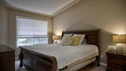 138 Sierra Morena Green Sw, Calgary, AB - Indoor Photo Showing Bedroom