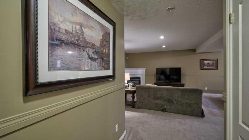 138 Sierra Morena Green Sw, Calgary, AB - Indoor Photo Showing Other Room