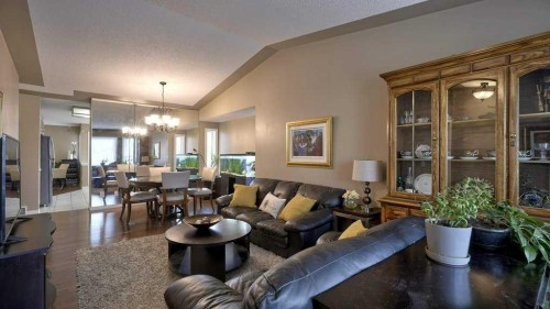 138 Sierra Morena Green Sw, Calgary, AB - Indoor Photo Showing Living Room