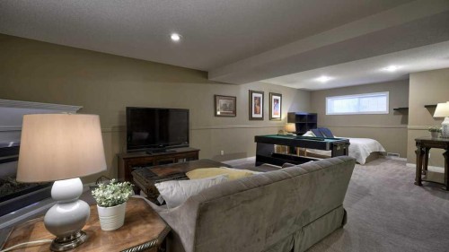 138 Sierra Morena Green Sw, Calgary, AB - Indoor