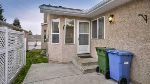 138 Sierra Morena Green Sw, Calgary, AB - Outdoor With Exterior