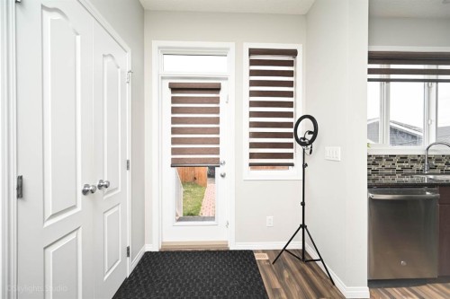 109 Red Embers Crescent Ne, Calgary, AB - Indoor Photo Showing Other Room