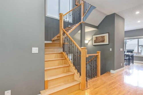 1406 29 Street Sw, Calgary, AB - Indoor Photo Showing Other Room