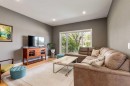 1406 29 Street Sw, Calgary, AB  - Indoor Photo Showing Living Room 