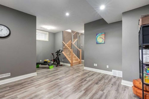 1406 29 Street Sw, Calgary, AB - Indoor