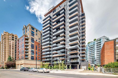 1013-730 2 Avenue Sw, Calgary, AB - Outdoor With Balcony With Facade