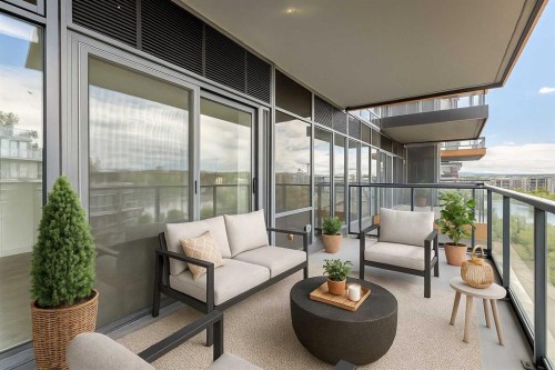 1013-730 2 Avenue Sw, Calgary, AB - Outdoor With Balcony With Exterior