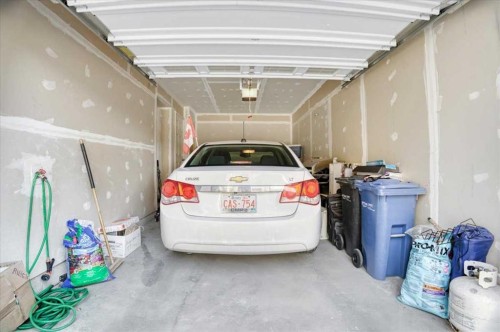 307 Skyview Ranch Grove Ne, Calgary, AB - Indoor Photo Showing Garage