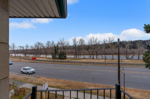 2834 Parkdale Boulevard Nw, Calgary, AB - Outdoor With View