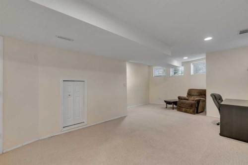 2834 Parkdale Boulevard Nw, Calgary, AB - Indoor