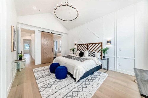 214 27 Avenue Nw, Calgary, AB - Indoor Photo Showing Bedroom