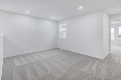 370 Corner Glen Way Ne, Calgary, AB - Indoor Photo Showing Other Room