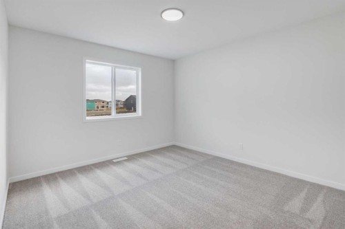370 Corner Glen Way Ne, Calgary, AB - Indoor Photo Showing Other Room