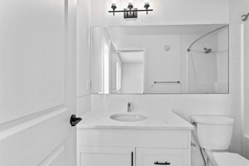 231 Vista Road, Crossfield, AB - Indoor Photo Showing Bathroom