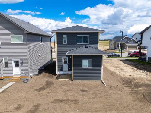 231 Vista Road, Crossfield, AB - Outdoor