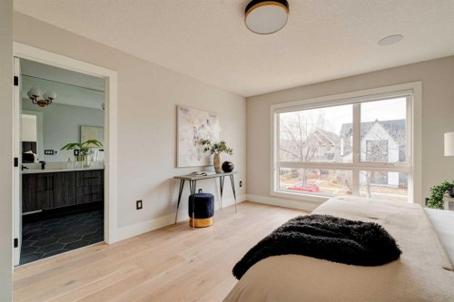 720 15 Street Nw, Calgary, AB - Indoor Photo Showing Bedroom