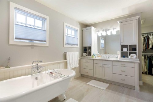 311 Rodeo Ridge, Rural Rocky View County, AB - Indoor Photo Showing Bathroom