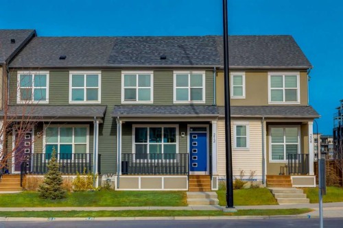 212 142 Avenue Nw, Calgary, AB - Outdoor With Facade