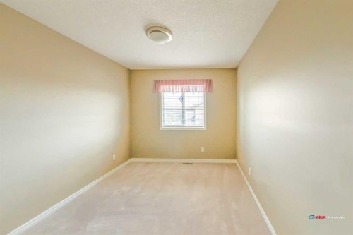 94 Kincora Gardens Nw, Calgary, AB - Indoor Photo Showing Other Room