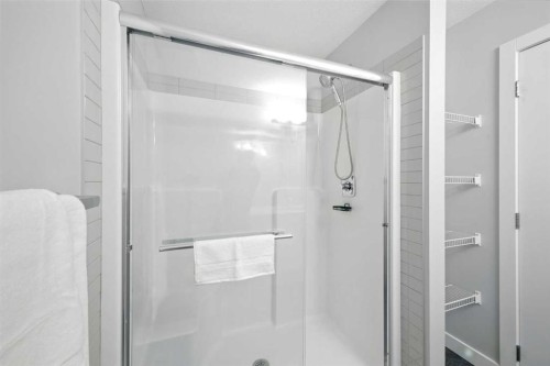 908 Sage Hill Grove Nw, Calgary, AB - Indoor Photo Showing Bathroom