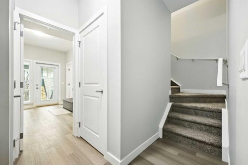 908 Sage Hill Grove Nw, Calgary, AB - Indoor Photo Showing Other Room