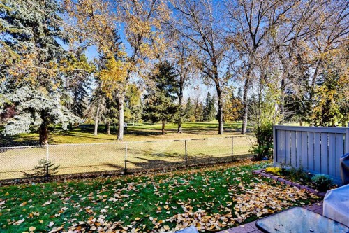 27-10910 Bonaventure Drive Se, Calgary, AB - Outdoor