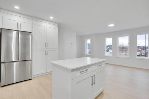 186 Belmont Street Sw, Calgary, AB - Indoor Photo Showing Kitchen