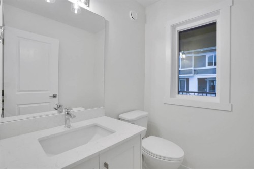 186 Belmont Street Sw, Calgary, AB - Indoor Photo Showing Bathroom