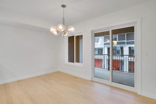 186 Belmont Street Sw, Calgary, AB - Indoor Photo Showing Other Room