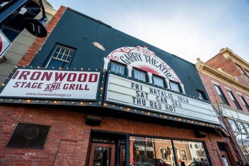 301-1414 17 Street Se, Calgary, AB - Outdoor