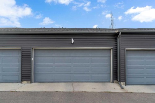 10 Midtown Boulevard Sw, Airdrie, AB - Outdoor With Exterior