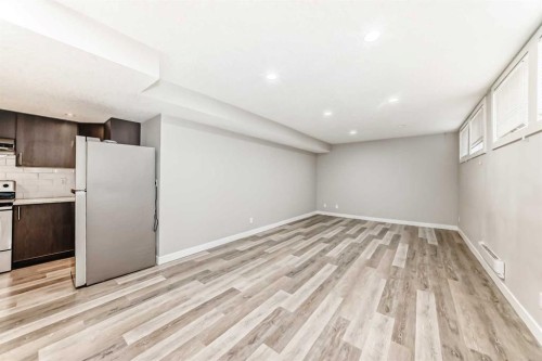 623 68 Avenue Sw, Calgary, AB - Indoor