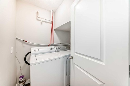 623 68 Avenue Sw, Calgary, AB - Indoor Photo Showing Laundry Room
