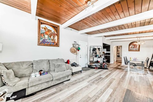 623 68 Avenue Sw, Calgary, AB - Indoor