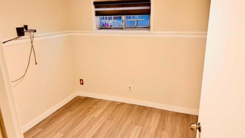 11 Martinwood Road Ne, Calgary, AB - Indoor Photo Showing Other Room