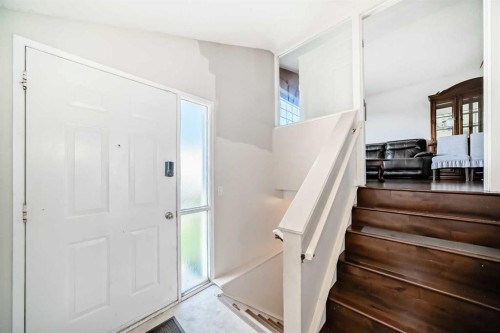 11 Martinwood Road Ne, Calgary, AB - Indoor Photo Showing Other Room