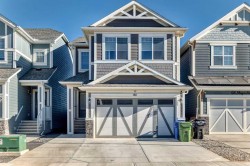 82 Magnolia Court SE Calgary, AB T3M 3M6