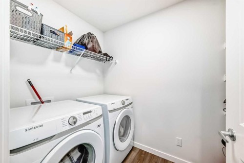 82 Magnolia Court Se, Calgary, AB - Indoor Photo Showing Laundry Room