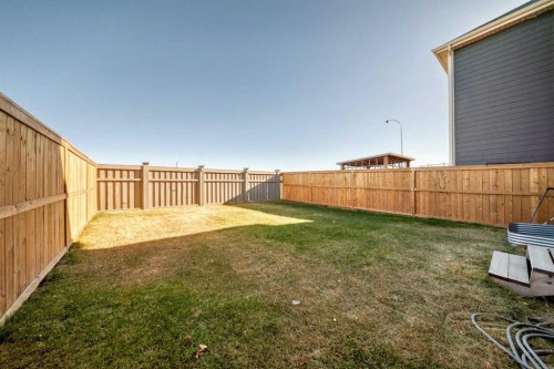82 Magnolia Court Se, Calgary, AB - Outdoor