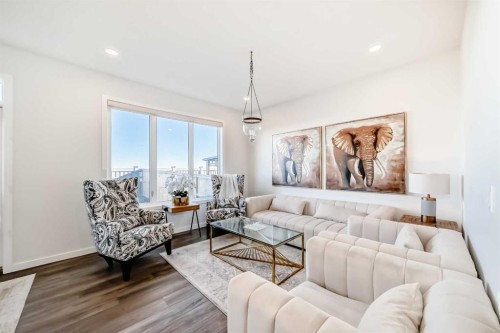 82 Magnolia Court Se, Calgary, AB - Indoor Photo Showing Living Room