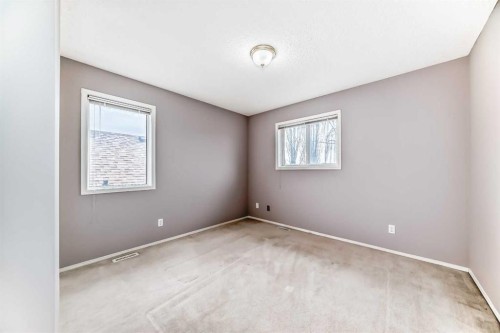 83 Harvest Gold Circle Ne, Calgary, AB - Indoor Photo Showing Other Room