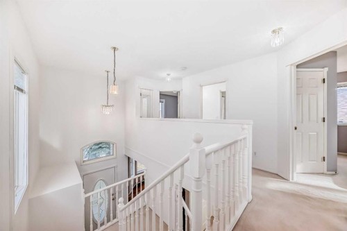 83 Harvest Gold Circle Ne, Calgary, AB - Indoor Photo Showing Other Room