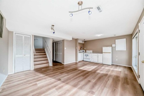 83 Harvest Gold Circle Ne, Calgary, AB - Indoor