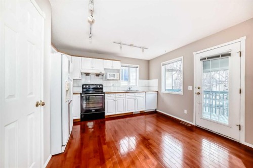 83 Harvest Gold Circle Ne, Calgary, AB - Indoor Photo Showing Kitchen
