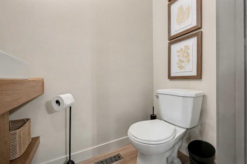 124 Country Hills Gardens Nw, Calgary, AB - Indoor Photo Showing Bathroom