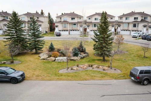 124 Country Hills Gardens Nw, Calgary, AB - Outdoor With Facade