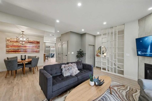 124 Country Hills Gardens Nw, Calgary, AB - Indoor Photo Showing Living Room