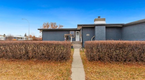 5141 43 Street, Olds, AB - Outdoor
